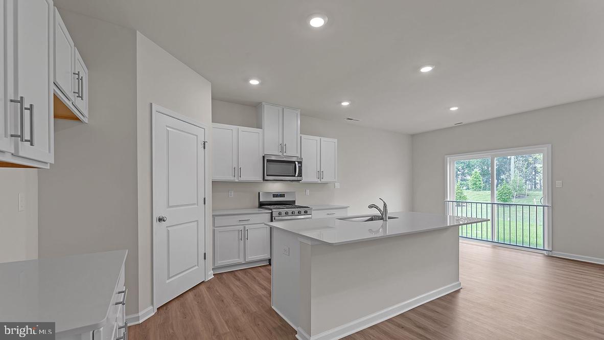 7 DAHLIA COURT