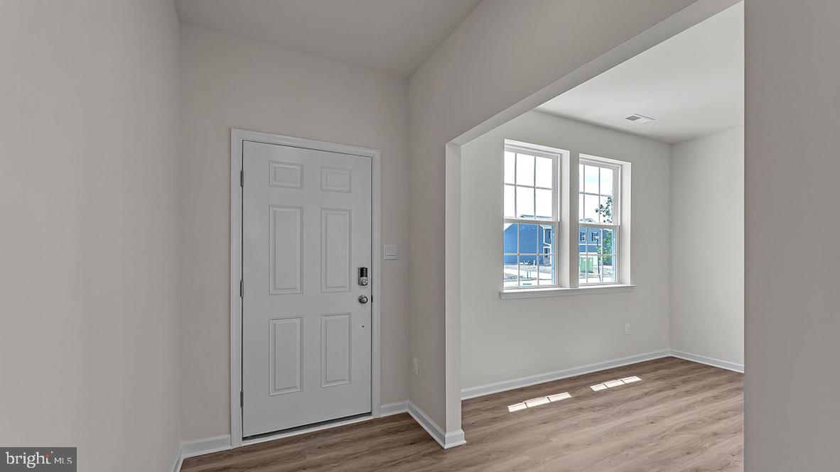 7 DAHLIA COURT
