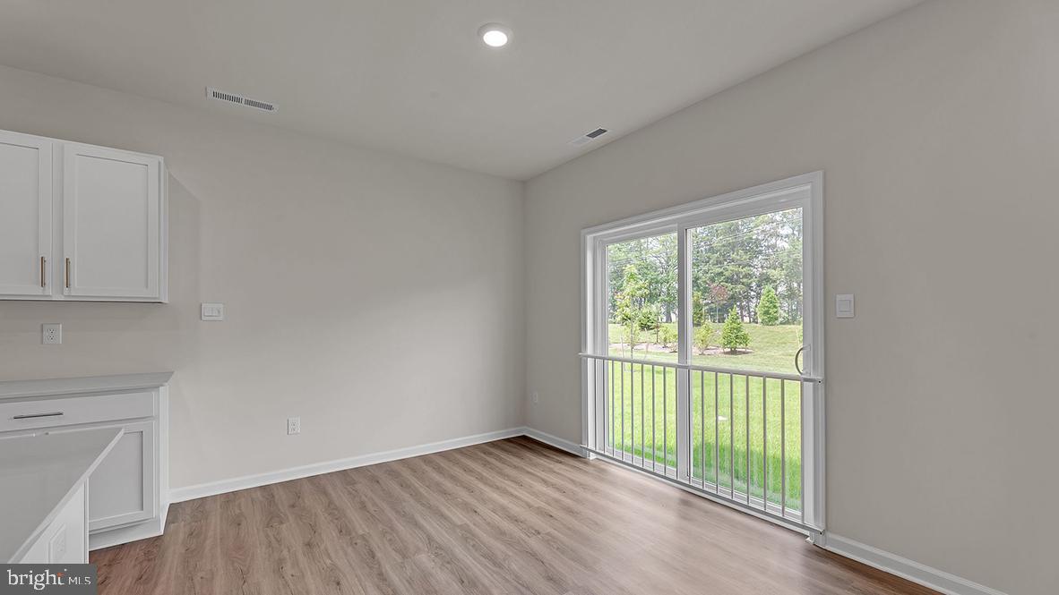 7 DAHLIA COURT