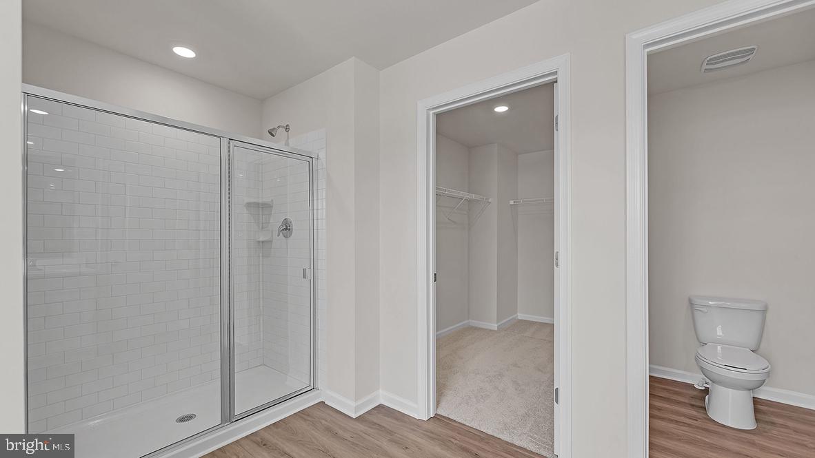 7 DAHLIA COURT