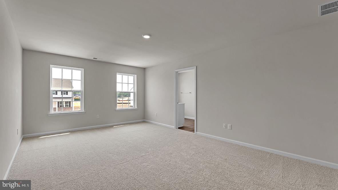 7 DAHLIA COURT