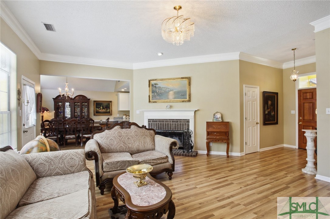 8 Bellingrath Court