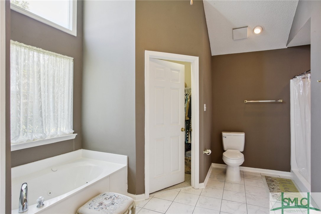 8 Bellingrath Court