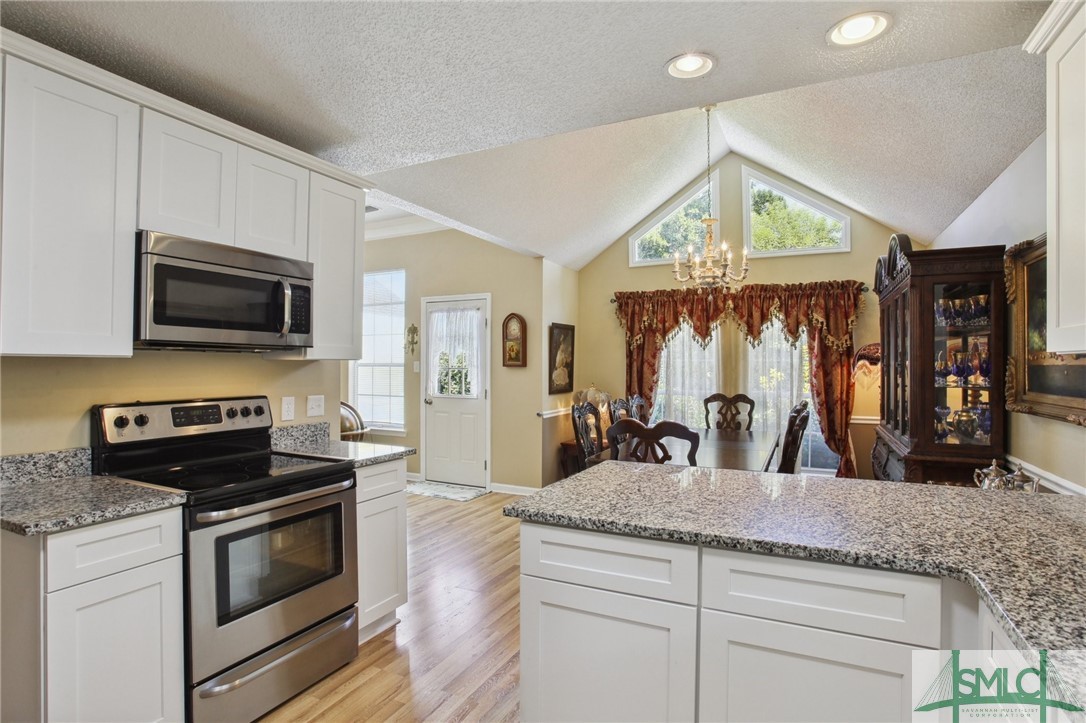 8 Bellingrath Court