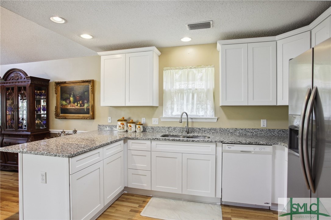 8 Bellingrath Court