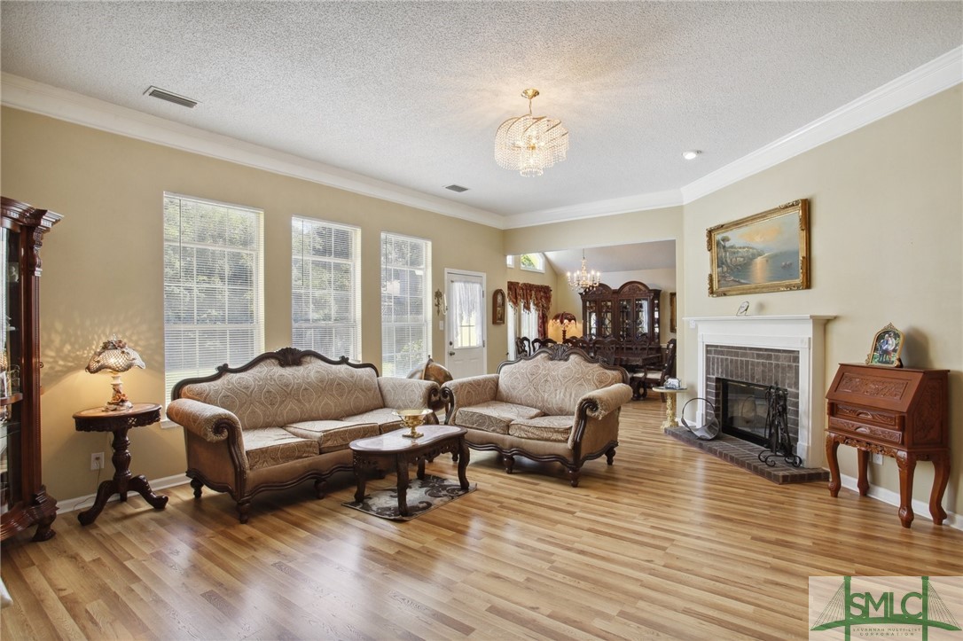 8 Bellingrath Court