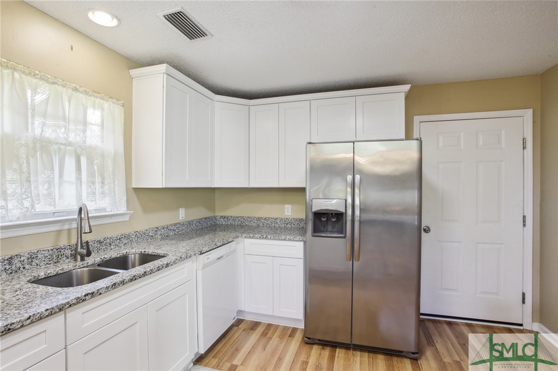 8 Bellingrath Court