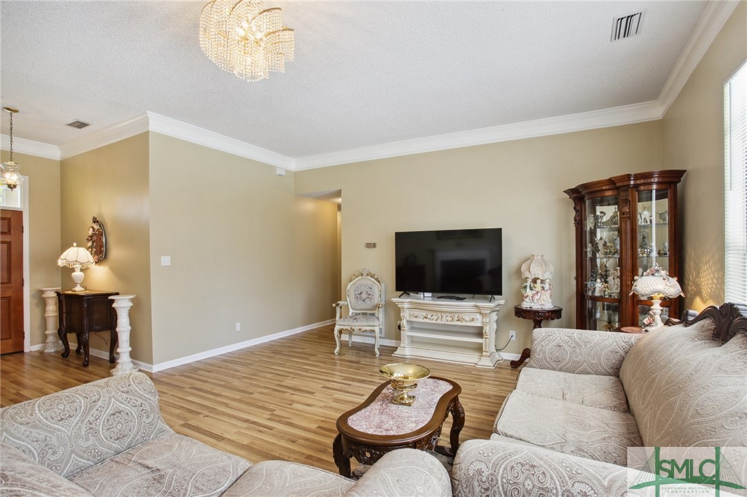 8 Bellingrath Court