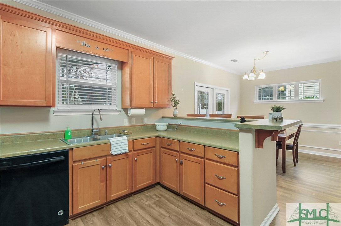 100 Summer Hill Way