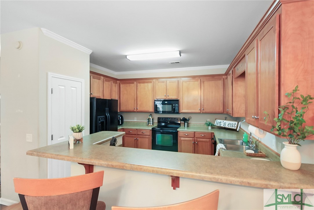 100 Summer Hill Way
