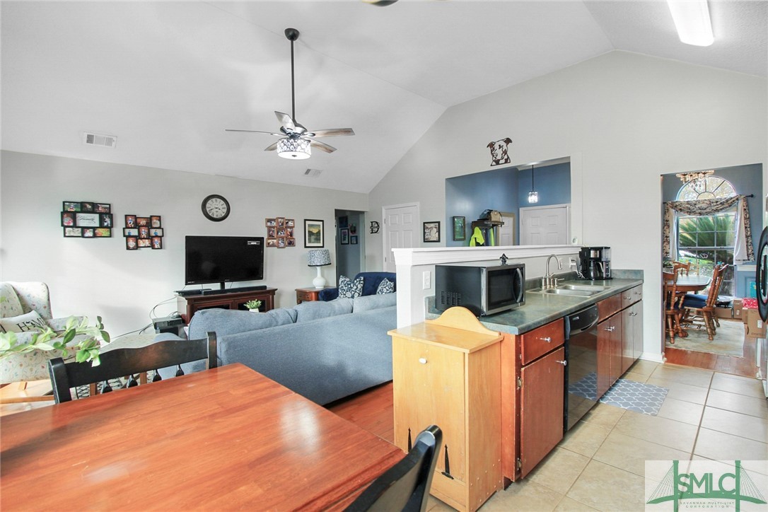 50 Dianne Mackenzie Way