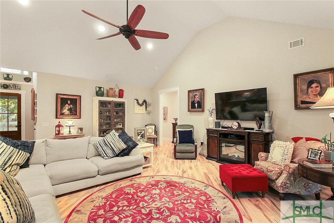 310 Willow Oak Court