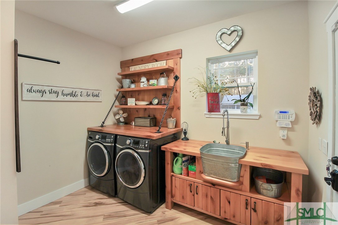 310 Willow Oak Court