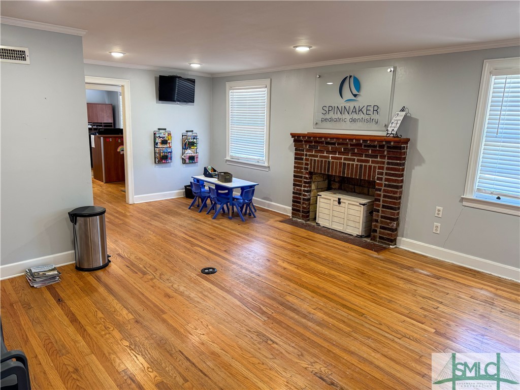 1102 N Columbia (HWY 21) Avenue