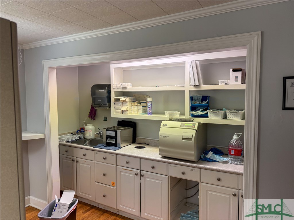 1102 N Columbia (HWY 21) Avenue