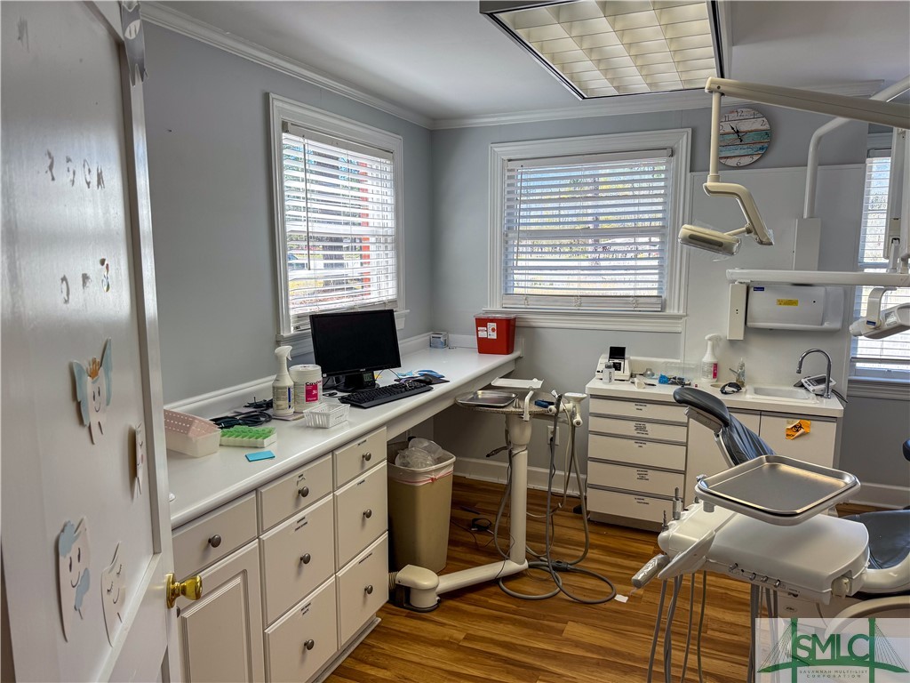 1102 N Columbia (HWY 21) Avenue