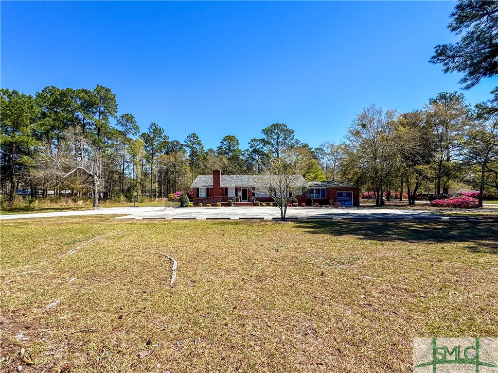 1102 N Columbia (HWY 21) Avenue