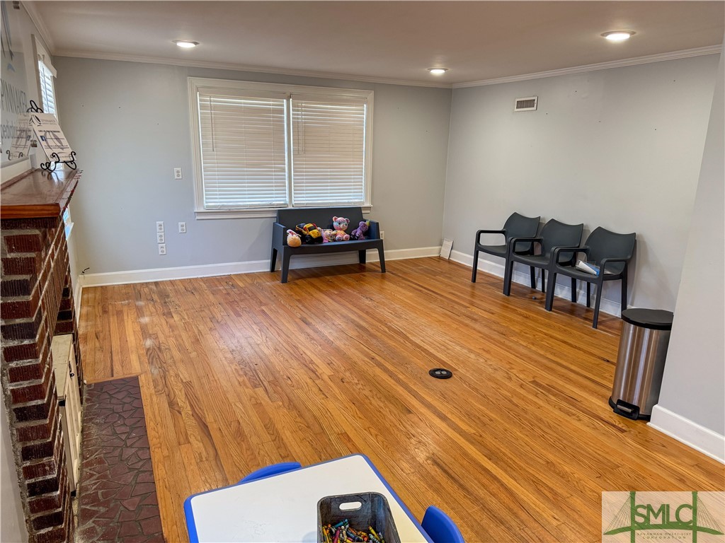 1102 N Columbia (HWY 21) Avenue