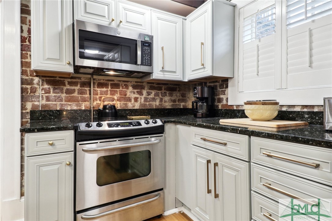 230 Habersham Street 1