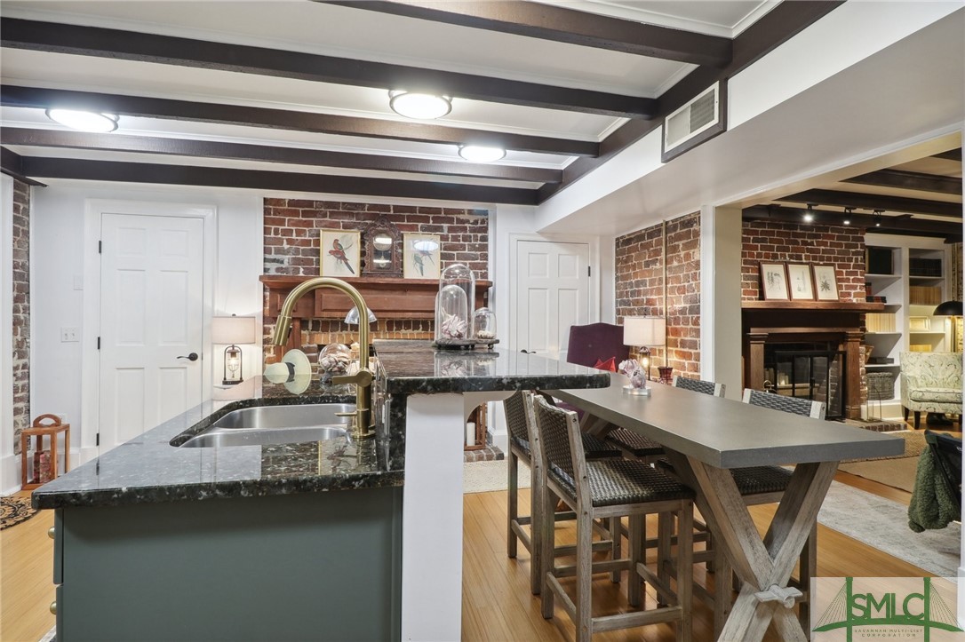 230 Habersham Street 1