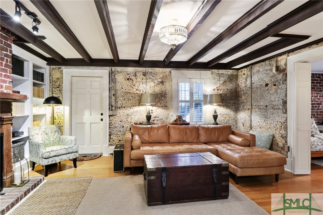 230 Habersham Street 1