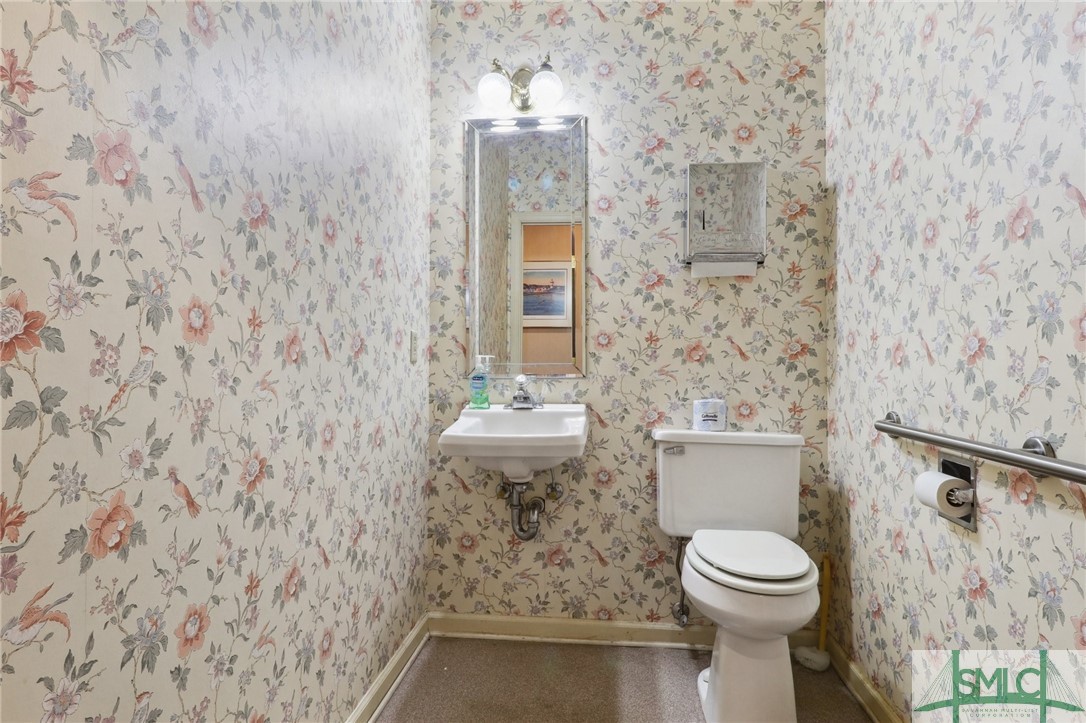 310 Eisenhower Drive 3