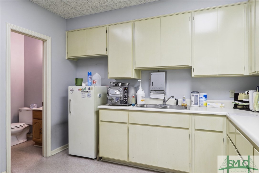 310 Eisenhower Drive 3