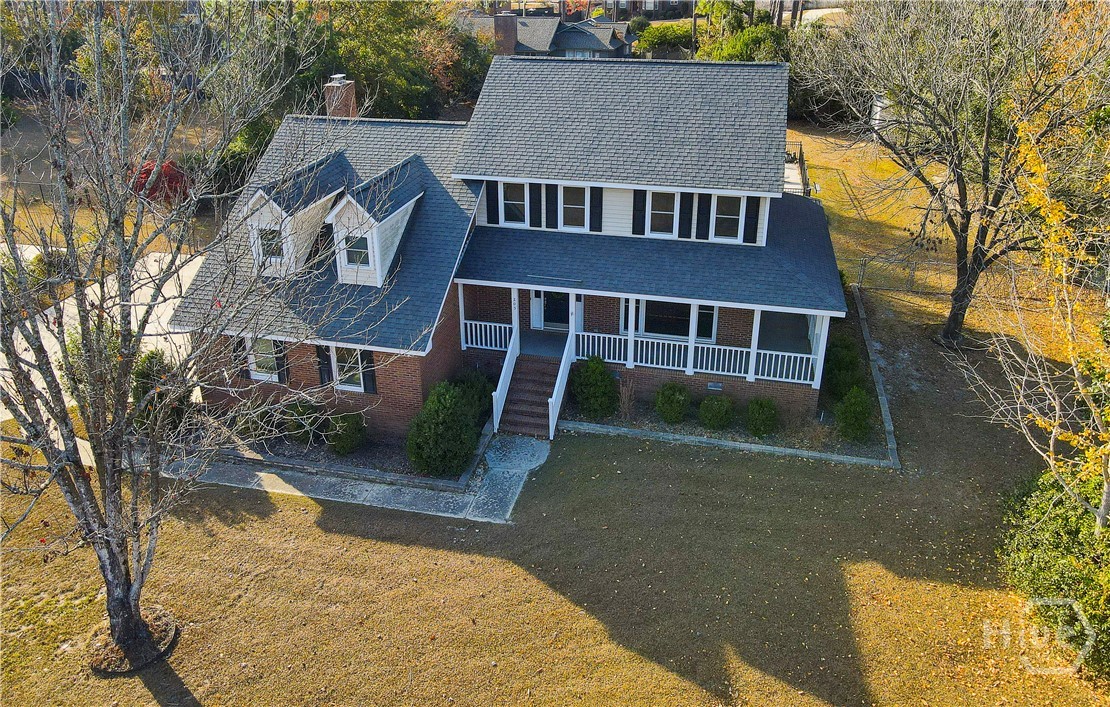 205 Amberwood Drive E