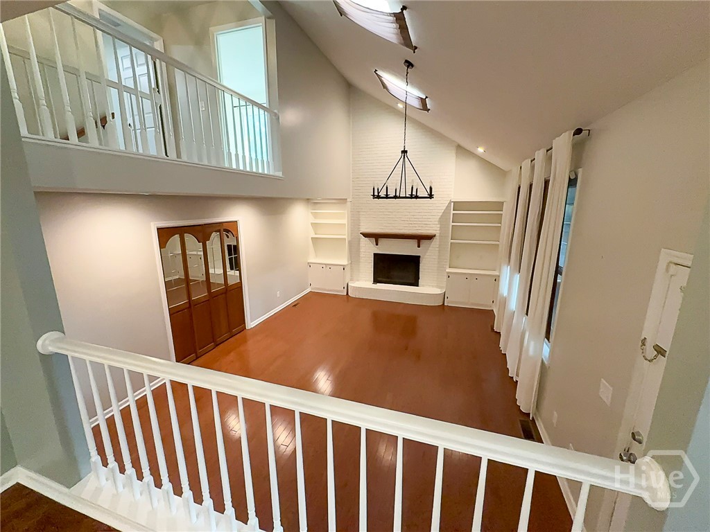 205 Amberwood Drive E