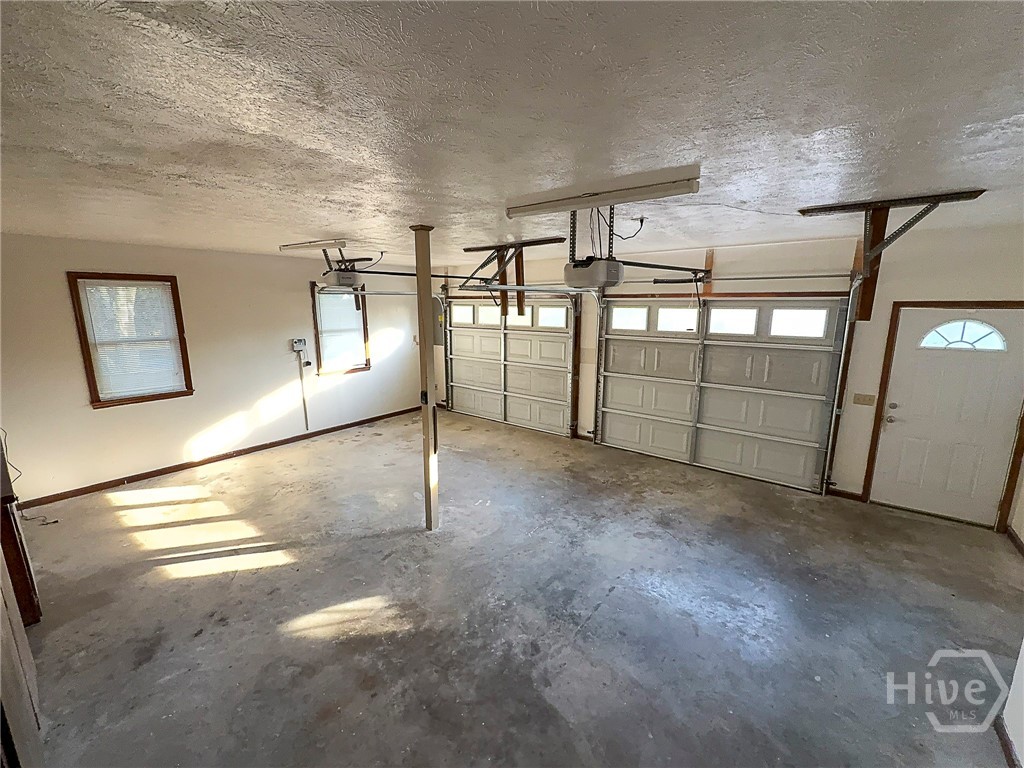 205 Amberwood Drive E