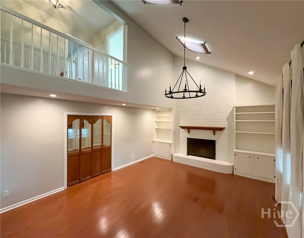 205 Amberwood Drive E