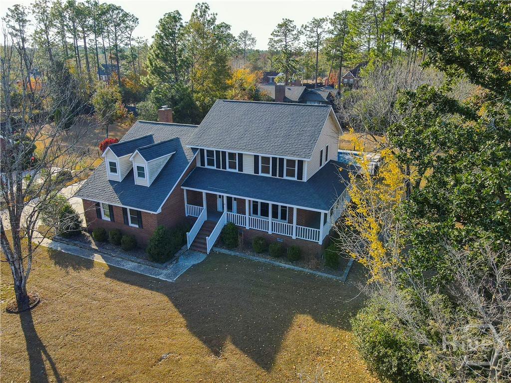 205 Amberwood Drive E