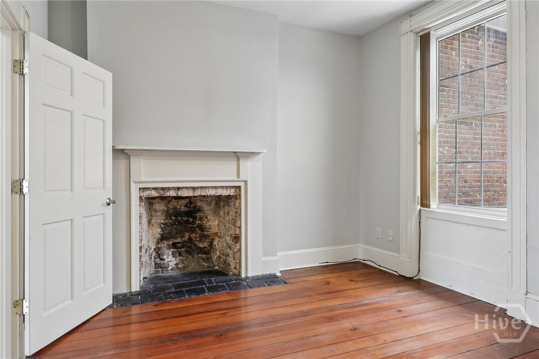 227 W Broughton Street 3