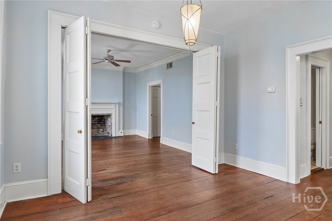 227 W Broughton Street 3