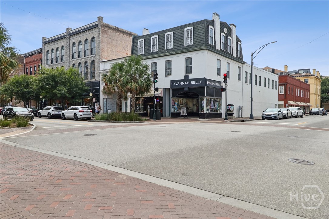 227 W Broughton Street 3