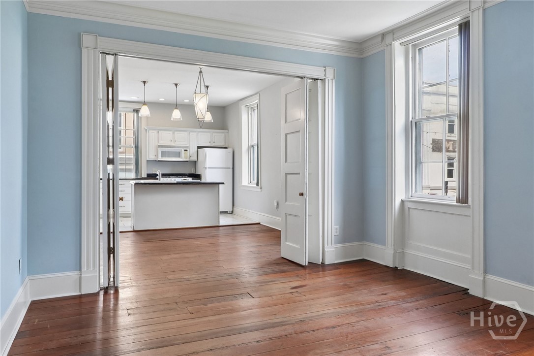 227 W Broughton Street 3