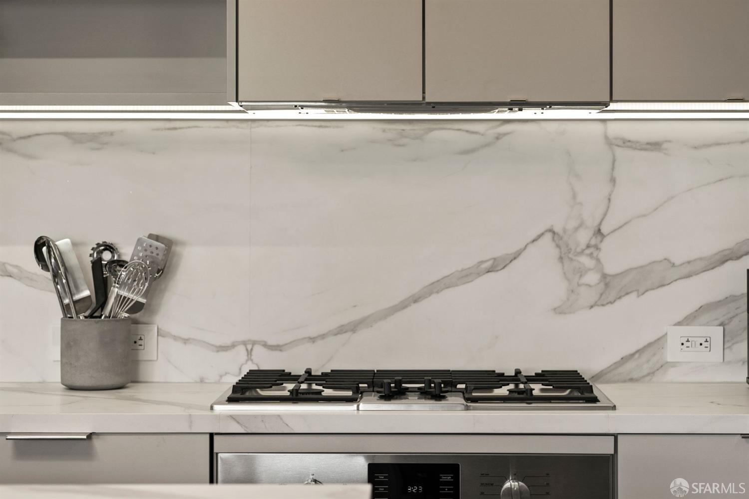 400 Grove Street Unit: 401