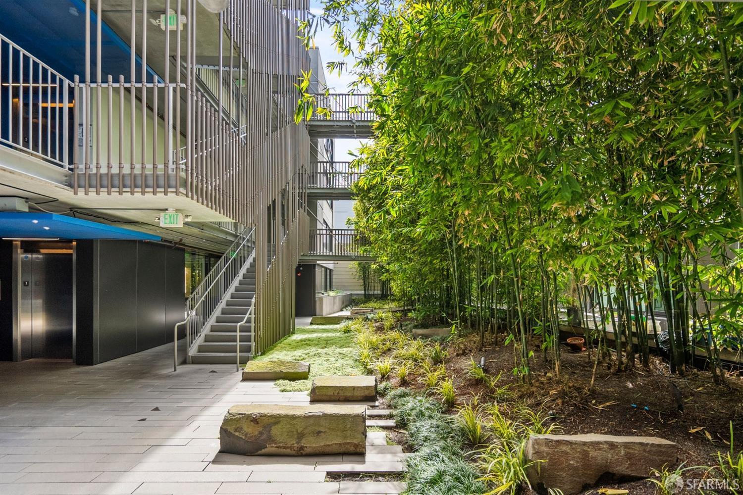 400 Grove Street Unit: 401