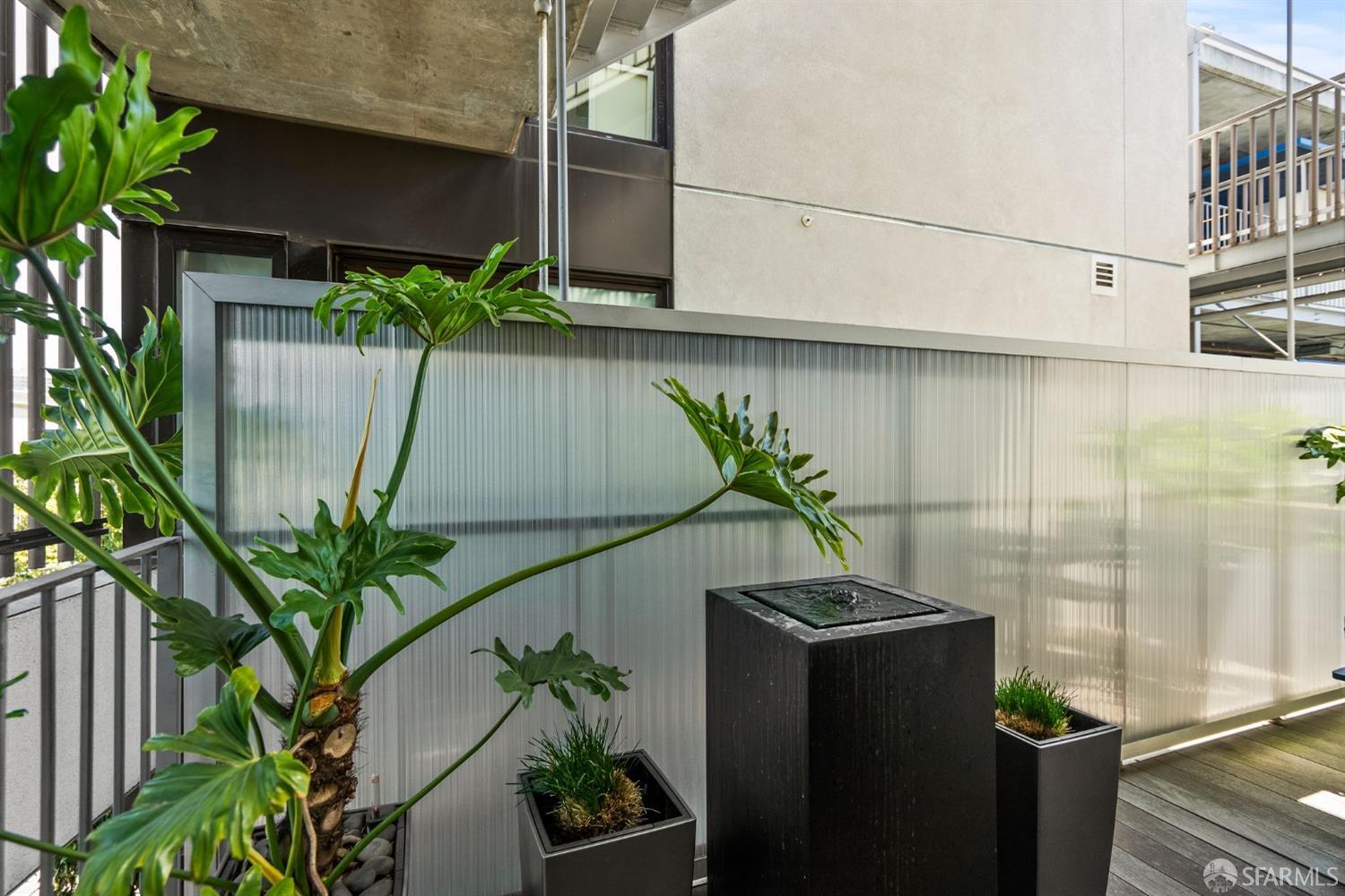 400 Grove Street Unit: 401