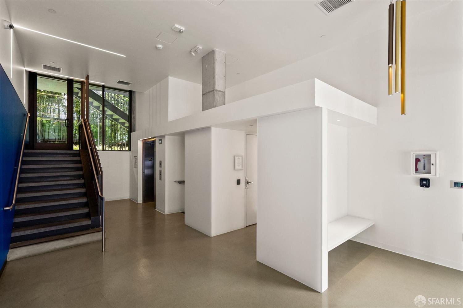 400 Grove Street Unit: 401