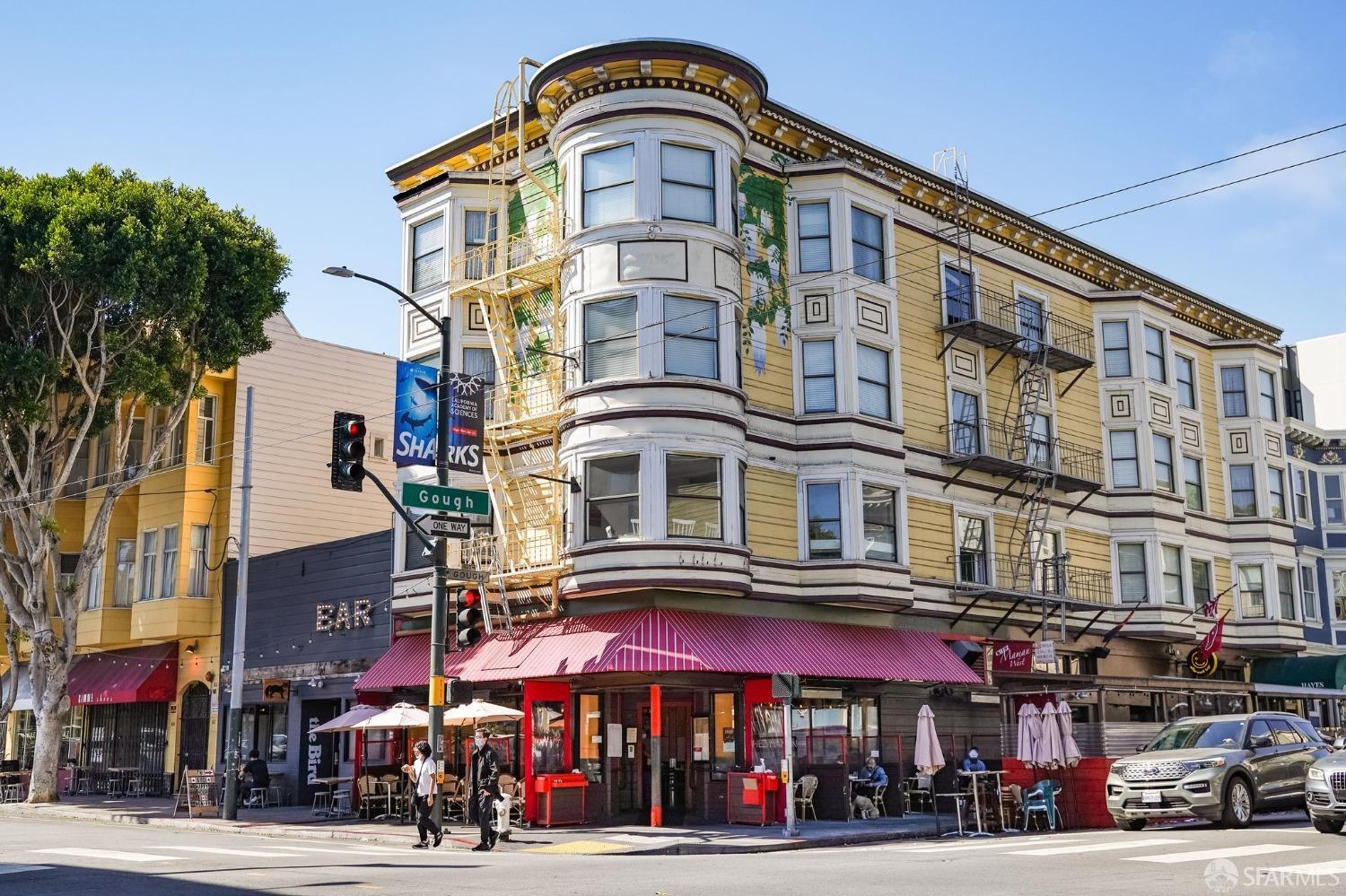 400 Grove Street Unit: 401