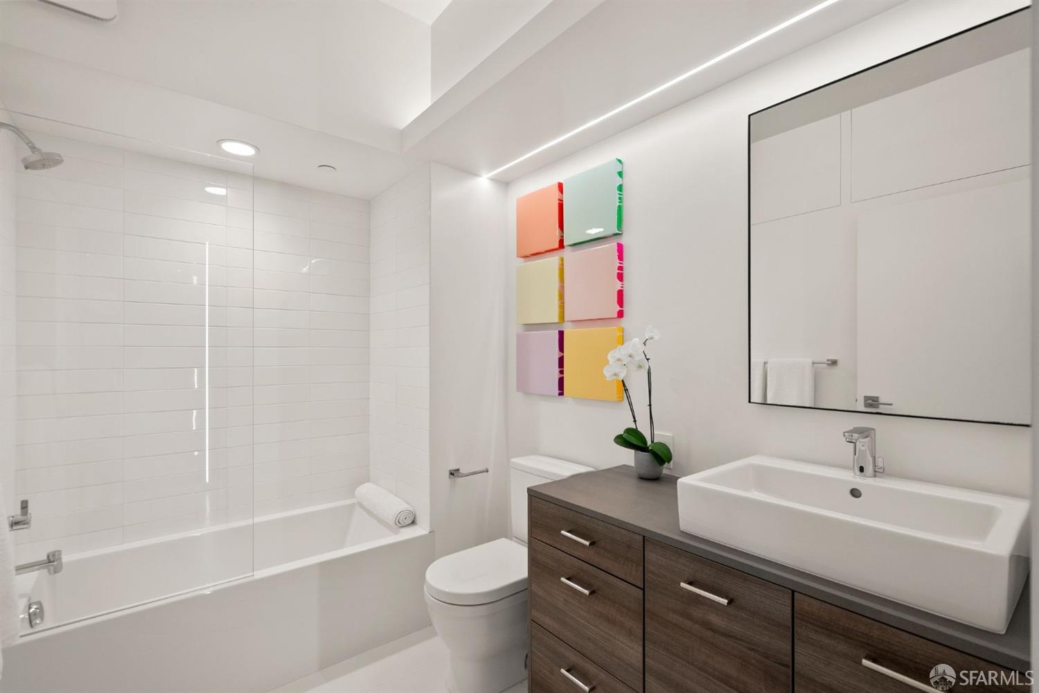 400 Grove Street Unit: 401