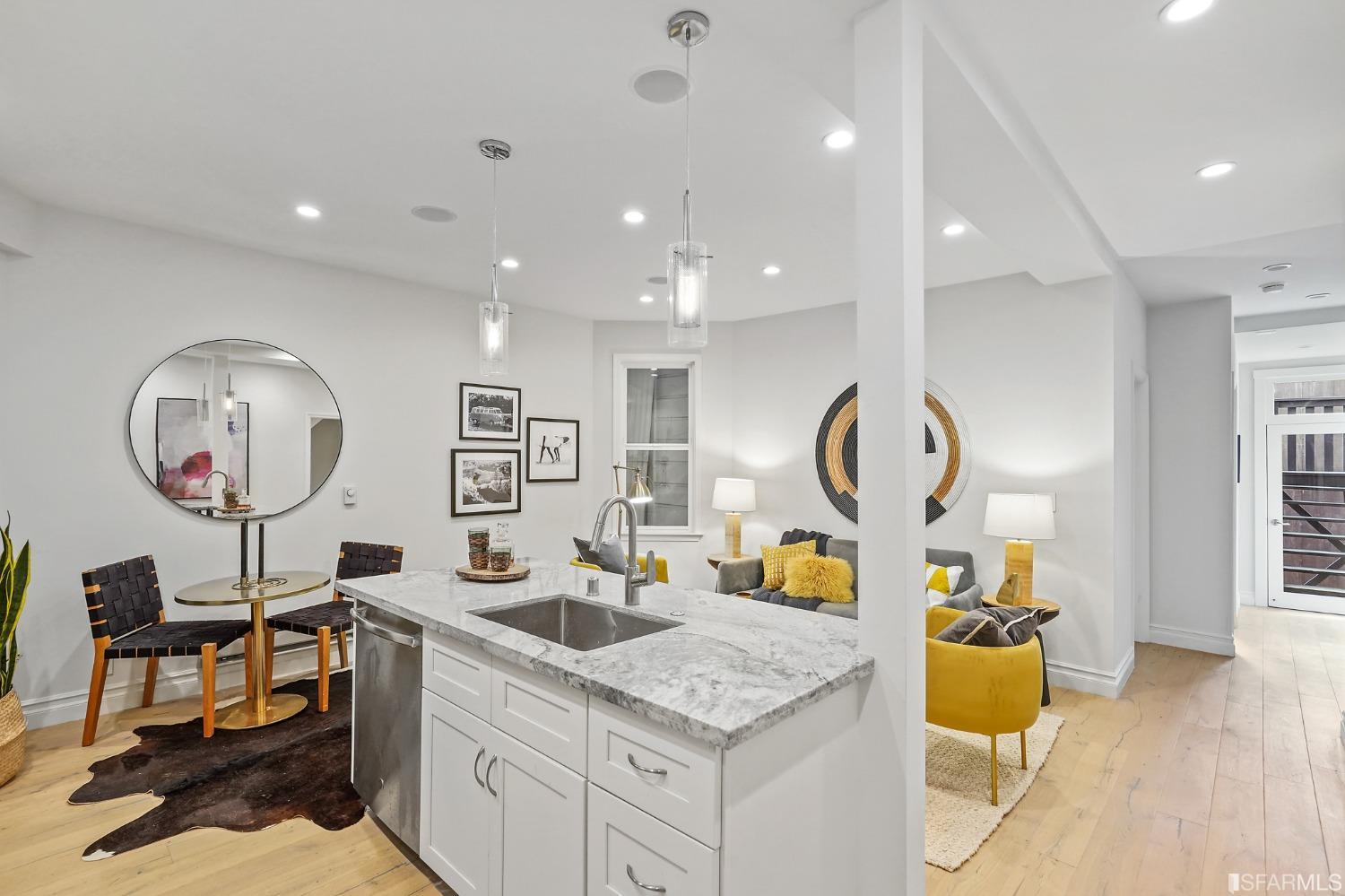 359 Vallejo Street Unit: 2