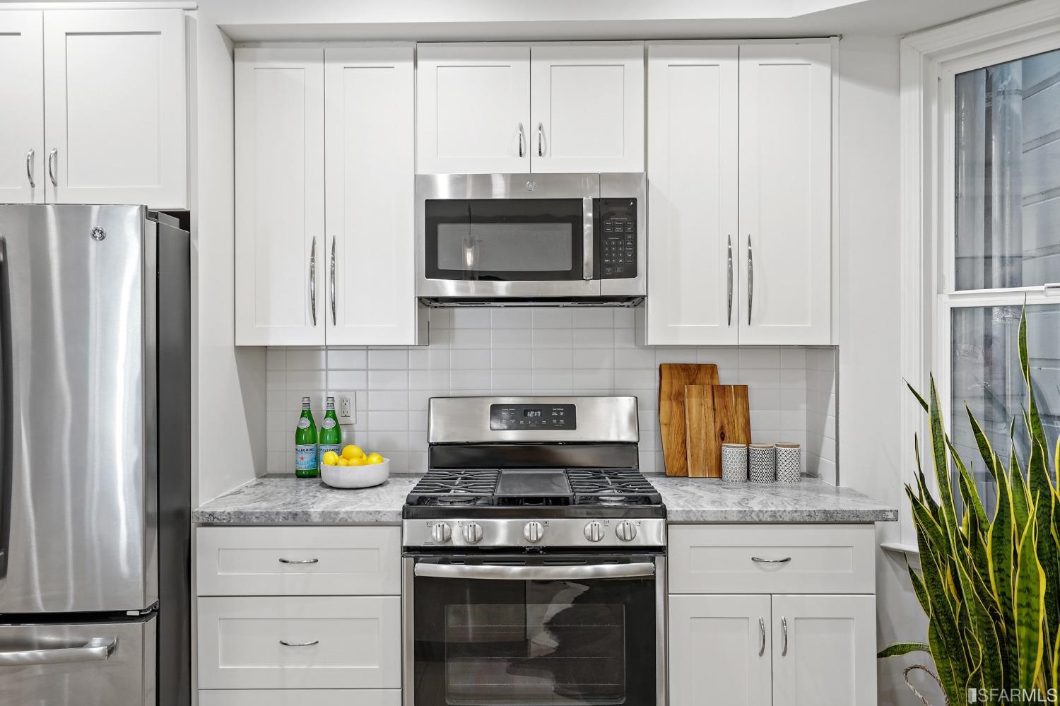 359 Vallejo Street Unit: 2