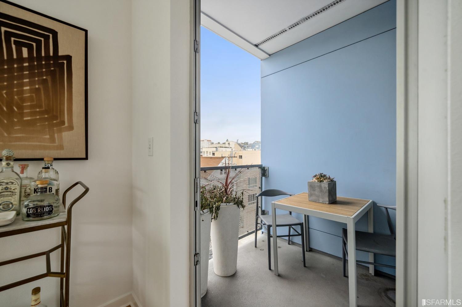 555 Bartlett Street Unit: 404