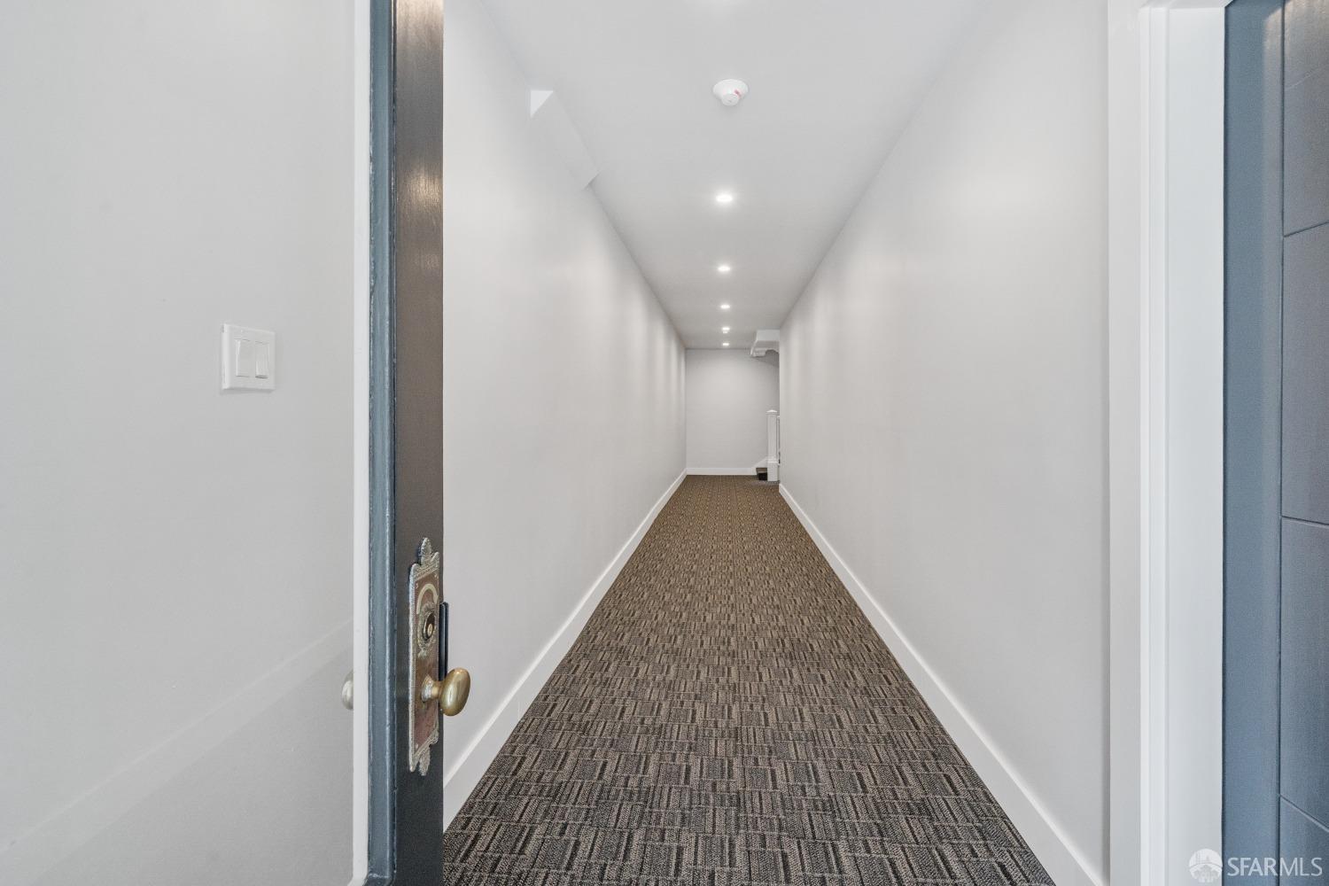 1492 Larkin Street Unit: 7