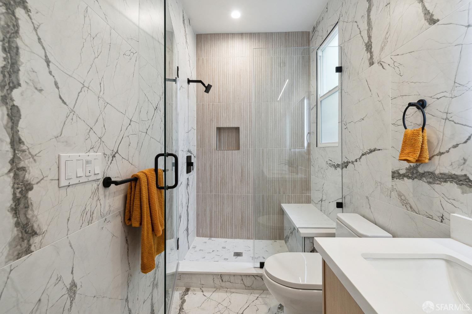 1492 Larkin Street Unit: 7