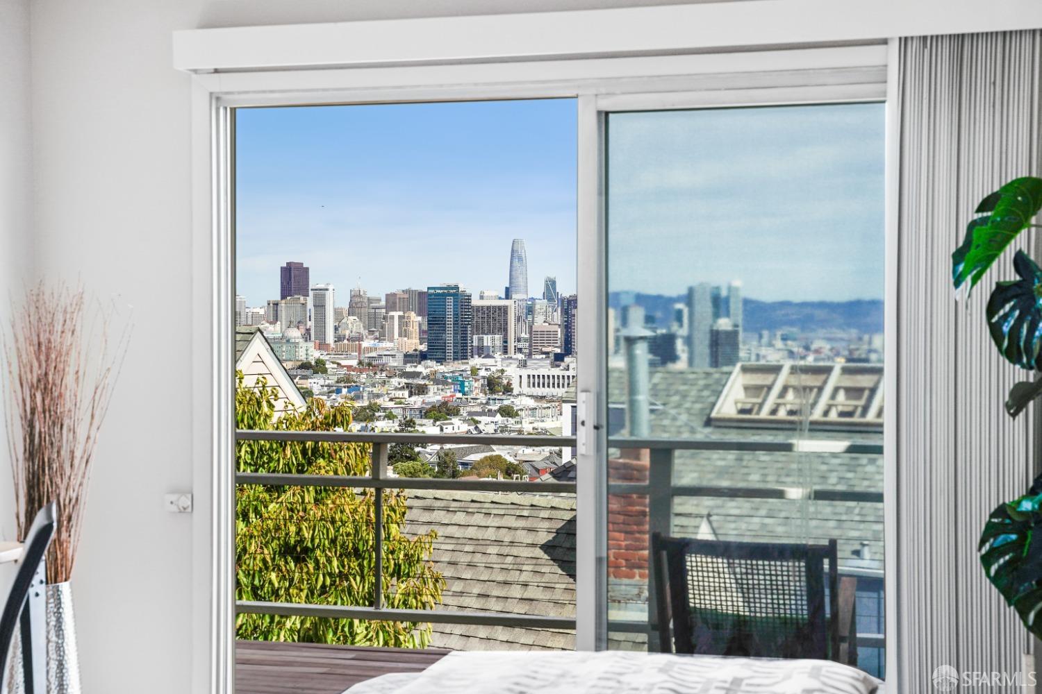 32 Flint Street Unit: 4