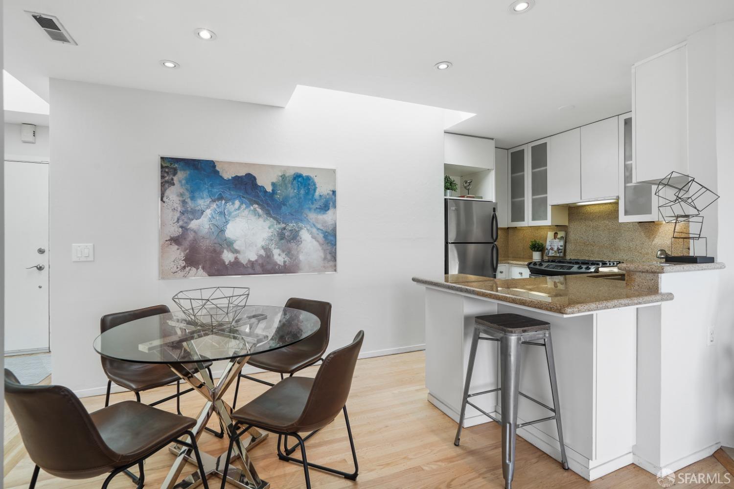 32 Flint Street Unit: 4