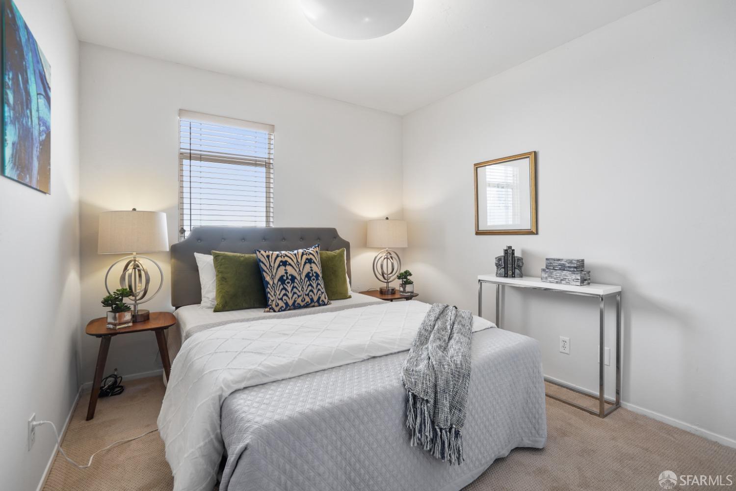 32 Flint Street Unit: 4